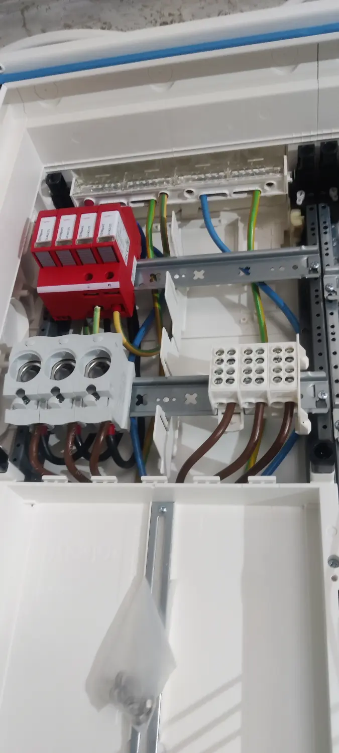 Elektroarbeiten von Innenausbau Sternberg
