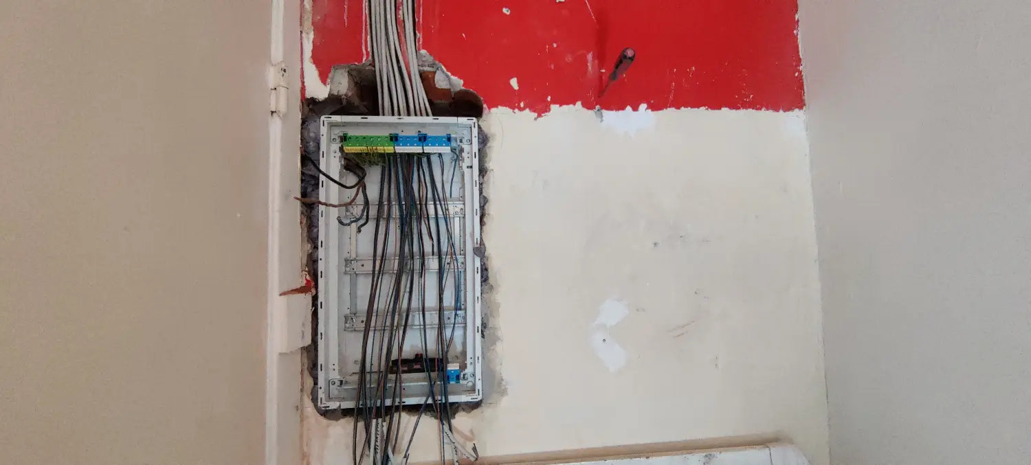 Elektroarbeiten von Innenausbau Sternberg