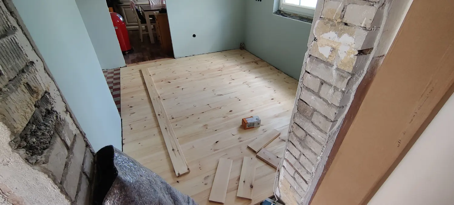 Fußbodenverlegearbeiten von Innenausbau Sternberg